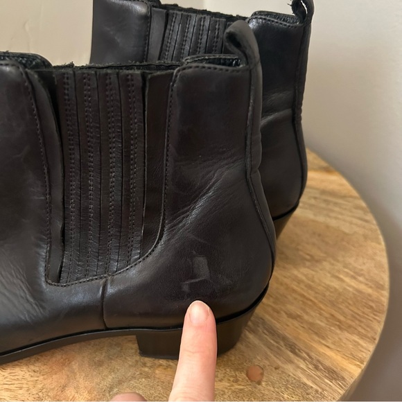 J. Crew Chelsea Boots Black Leather Pointed Toe Ankle Booties Sz 8.5 - Picture 11 of 13